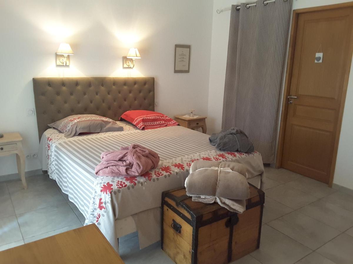 Le Mas De Tiomka Saint-Maximin  Esterno foto